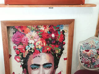 É fã da icónica artista mexicana Frida Kahlo? Veja as peças fantásticas que tenho para si na Casa Velha., Casa Velha-Móveis com História Casa Velha-Móveis com História Rustic style house Multicolored