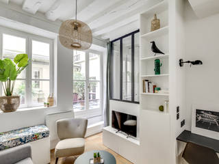 Un studio optimisé pour une jeune fille venant étudier à Paris, Parisdinterieur Parisdinterieur Modern living room