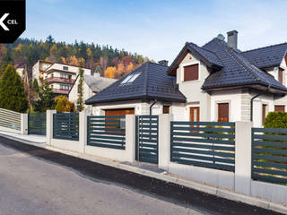 Hillside. Kaskadowe ogrodzenie aluminiowe, XCEL Fence XCEL Fence Jardin avant