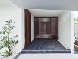 わびの住まい, 建築設計事務所 KADeL 建築設計事務所 KADeL Modern corridor, hallway & stairs