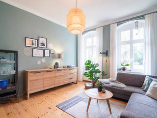 Gemütliche Wohlfühlwohnung im skandinavischen Stil, Wind und Wasser Wind und Wasser Skandinavische Wohnzimmer Holz Grün