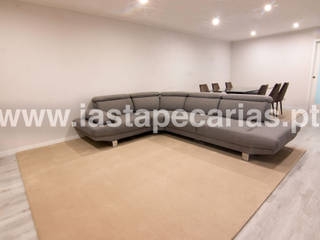 Casa Particular, Vila do Conde, IAS Tapeçarias IAS Tapeçarias Living room Textile Amber/Gold