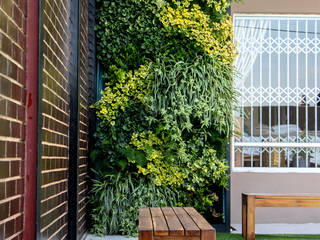 Outdoor Vertical Garden around Pool Wall, Living Green Walls Living Green Walls Garden Pool