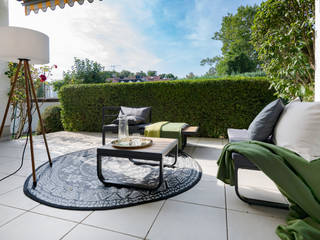 Let's go out!, Cornelia Augustin Home Staging Cornelia Augustin Home Staging Balcone, Veranda & Terrazza in stile moderno