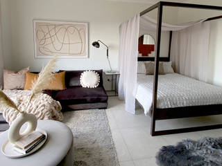 Designing for small spaces: Staged studio apartment 33m2, Illuminate Home Staging Illuminate Home Staging Bedroom