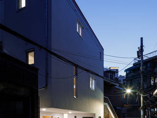 KELK HOUSE, ADMOBE Architect ADMOBE Architect 現代房屋設計點子、靈感 & 圖片