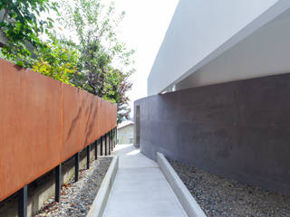 UT-house, TNdesign一級建築士事務所 TNdesign一級建築士事務所 Minimalist house Concrete
