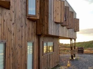 LOTE 6, MAR DE LOBOS PICHILEMU, KIMCHE ARQUITECTOS KIMCHE ARQUITECTOS บ้านไม้ ไม้ Wood effect