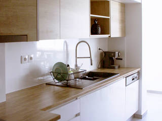 Remodelação de Apartamento, interiores - Cruz Quebrada, Lisboa, darq - arquitectura, design, 3D darq - arquitectura, design, 3D Kitchen units