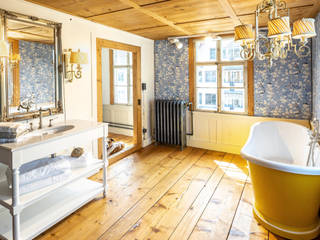 Badezimmer im Landhausstil, Traditional Bathrooms GmbH Traditional Bathrooms GmbH Badezimmer im Landhausstil