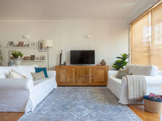 P+C Apartment - Lisbon, MUDA Home Design MUDA Home Design Rustic style living room