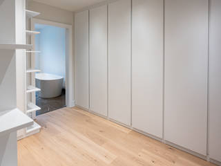 Ankleide in weiß , stilfabrik* GmbH stilfabrik* GmbH Modern dressing room