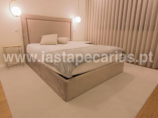 Casa Particular, Gondomar, IAS Tapeçarias IAS Tapeçarias Modern style bedroom