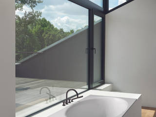 BetteEve: großzügige Badewanne mit Komfort pur, BETTE GmbH & Co. KG BETTE GmbH & Co. KG Minimalist style bathrooms