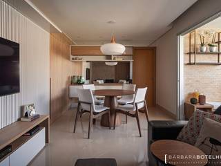 Apartamento com varanda integrada , Bárbara Botelho arquitetura Bárbara Botelho arquitetura Balkon