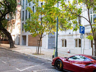 Ristrutturazione Palazzo "Exclusive" - Portogallo, IdealPark Srl IdealPark Srl Double Garage