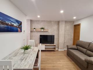 Moderna y Minimalista Reforma Integral para un piso en Alicante, MillarQ MillarQ Flat
