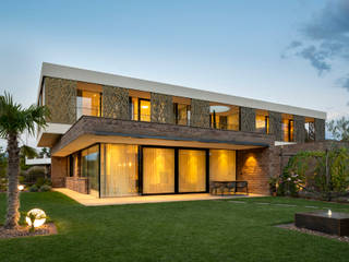 Casa P2, monovolume architecture + design monovolume architecture + design Modern Houses