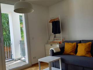 Ikea Studio Apartment - 2.000€ budget, press profile homify press profile homify Apartment