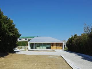 城下の家-shiroshita, 株式会社 空間建築-傳 株式会社 空間建築-傳 Lean-to roof