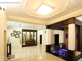 house design in colonial style architecture, Arkitecture studio,Architects,Interior designers,Calicut,Kerala india Arkitecture studio,Architects,Interior designers,Calicut,Kerala india Phòng ăn phong cách thực dân