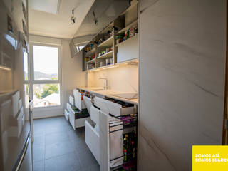 Cocina Pequeña blanca y Gris antracita, Suarco Suarco Small kitchens