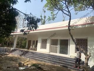 Farmhouse, TS NIRMAN |Home builder|Civil Contractor|Architect|Interior Designer in Lucknow TS NIRMAN |Home builder|Civil Contractor|Architect|Interior Designer in Lucknow Więcej pomieszczeń