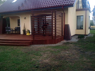 Taras drewniany. Realizacja w Starym Kurowie, PHU Bortnowski PHU Bortnowski Classic style balcony, veranda & terrace