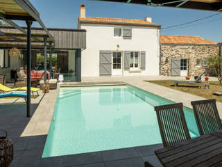 Composition autour de la piscine, AM architecture AM architecture Giardino con piscina