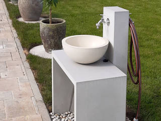 Moderne Wasserzapfstellen für den Garten, oggi-beton oggi-beton Innengarten Beton