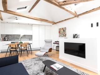Rénovation d'un duplex sous les combles, Créateurs d'Interieur Créateurs d'Interieur Modern living room