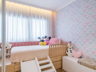 Quarto Antonella, Laura Santa Maria | Arquitetura de Interiores Laura Santa Maria | Arquitetura de Interiores Girls Bedroom