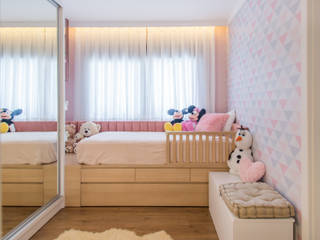 Quarto Antonella, Laura Santa Maria | Arquitetura de Interiores Laura Santa Maria | Arquitetura de Interiores Girls Bedroom