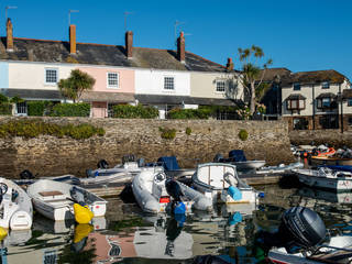 Renovated Fisherman's Cottage in Salcombe, Dupere Interior Design Dupere Interior Design Дома с террасами