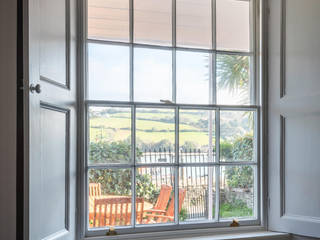 Renovated Fisherman's Cottage in Salcombe, Dupere Interior Design Dupere Interior Design Гостиная в рустикальном стиле