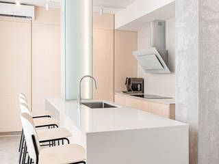 Casa a Piazza Grande, manuarino architettura design comunicazione manuarino architettura design comunicazione Cucina attrezzata Bianco