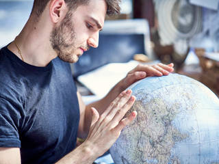 36cm Gagarin Globe in Progress, Bellerby and Co Globemakers Bellerby and Co Globemakers Modern Study Room and Home Office