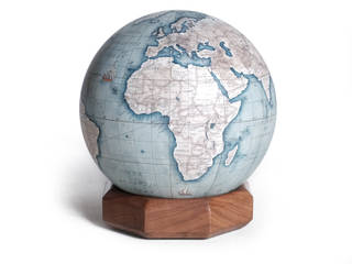 22cm Mini Desk Globe, Bellerby and Co Globemakers Bellerby and Co Globemakers Modern Study Room and Home Office