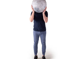 Moon Globe, Bellerby and Co Globemakers Bellerby and Co Globemakers Ruang Studi/Kantor Modern