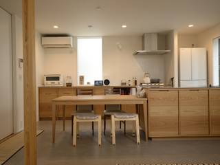 「八王子の家」のキッチン, 注文家具屋 フリーハンドイマイ 注文家具屋 フリーハンドイマイ Built-in kitchens