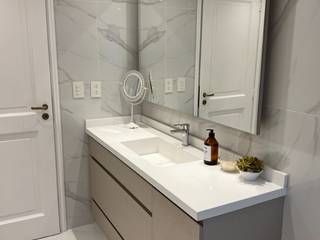 Nuevos baños en una vivienda en San Isidro, Fainzilber Arqts. Fainzilber Arqts. Phòng tắm phong cách hiện đại
