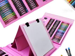 Kids Colouring Set, Press profile homify Press profile homify Other spaces