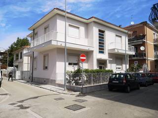 Edificio bifamiliare G_C, Arch. Fabio Pacillo Arch. Fabio Pacillo Detached home