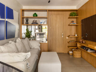 APARTAMENTO LEBLON II, Maria Claudia Faro Maria Claudia Faro Modern Living Room Wood White