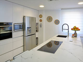 Cocina moderna en el noroeste de Madrid, Davinia | Mobiliario de cocina y armarios Davinia | Mobiliario de cocina y armarios Built-in kitchens