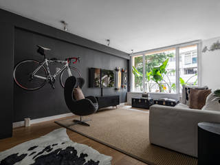 Mid Levels Flat Renovation, B Squared Design B Squared Design Moderne woonkamers