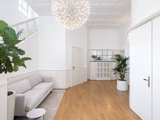 Eine alte Stadtvilla wird zum modernen Office, Kaldma Interiors - Interior Design aus Karlsruhe Kaldma Interiors - Interior Design aus Karlsruhe Klasyczne domowe biuro i gabinet