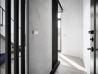 YC Loft | 挑高生活尺度 輕工業風LOFT, 有隅空間規劃所 有隅空間規劃所 industrial style corridor, hallway & stairs Black