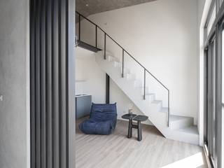 YC Loft | 挑高生活尺度 輕工業風LOFT, 有隅空間規劃所 有隅空間規劃所 Industrial style living room