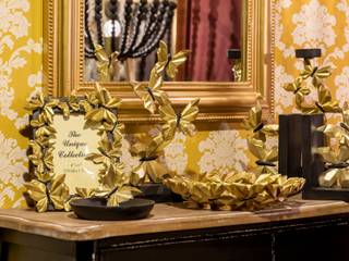 Estilo decorativo romántico con un toque glam., Garpe Interiores Garpe Interiores مكتب عمل أو دراسة